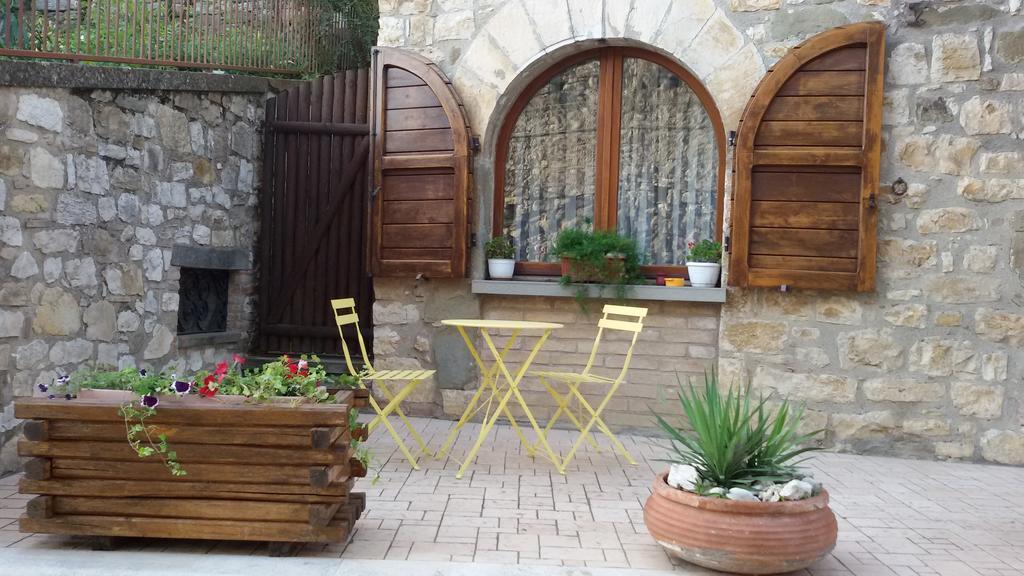 Апартаменты Borgo Medioevale Тоди Экстерьер фото