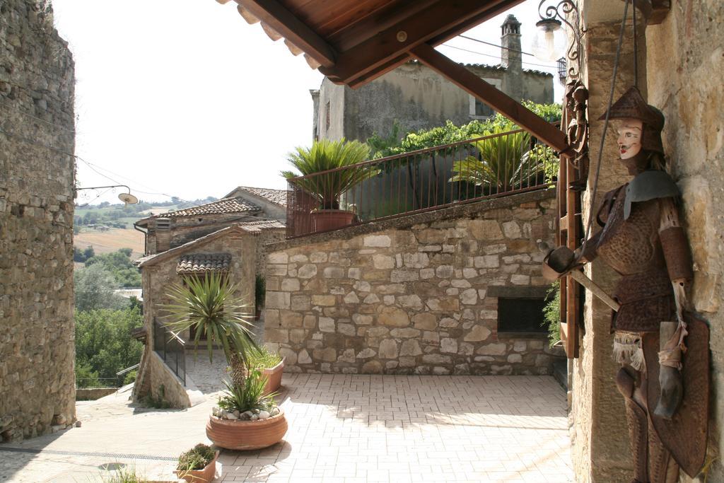 Апартаменты Borgo Medioevale Тоди Экстерьер фото
